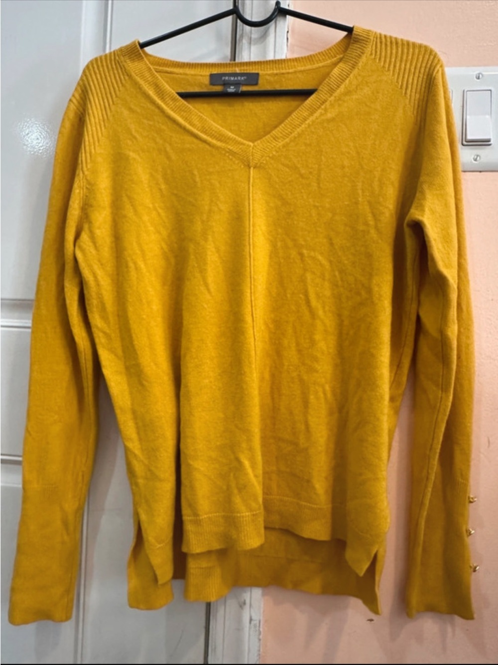 Primark Women's Golden Yellow V-Neck Sweater